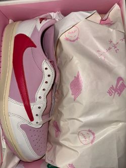 Travis Scott tropical pink size 9