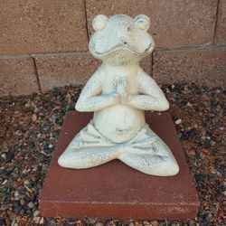 Ceramic Yoga Frog Garden Statue