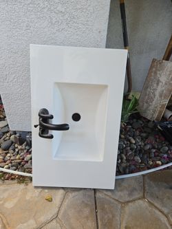 Bathroom Vanity Top Sink 30 inches Ceramic with Black Matt Brass Faucet Brand New Assembled