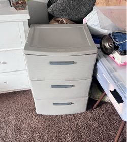 Large heavy duty 3-Drawer Plastic Storage Tower
