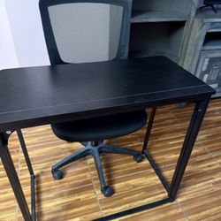 Computer desk with chair 