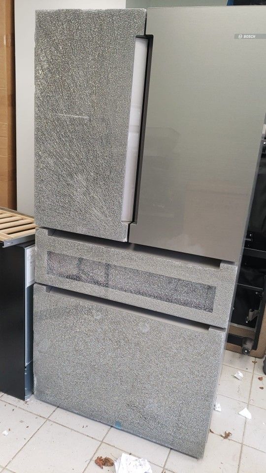 Bosch B36cl81enw 36Open Box New