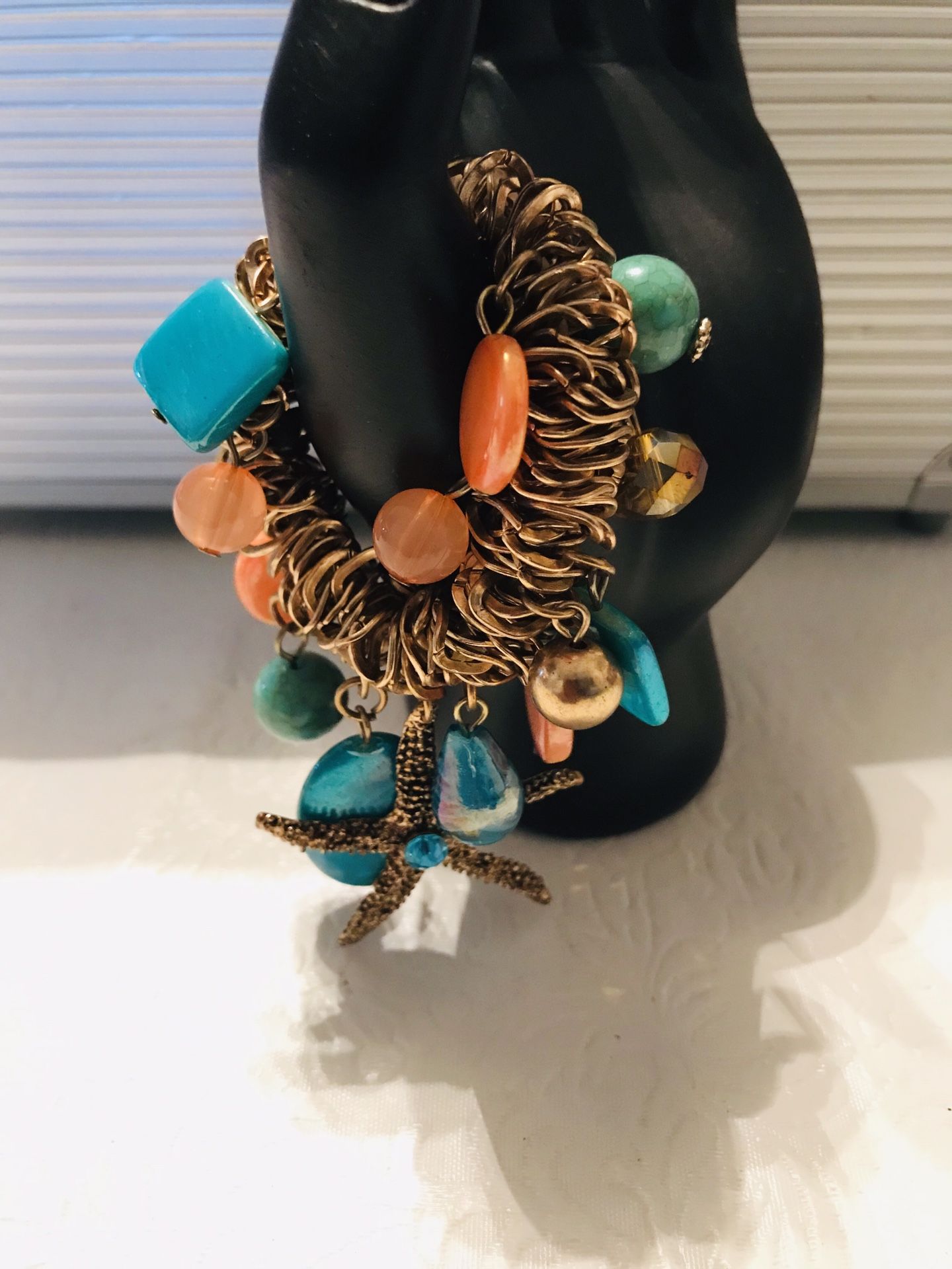 Cute stretch bracelet there’s a starfish charm on it