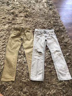 Size 6 kids jeans both are in great condition