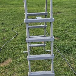 Pool Ladder