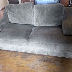 Free Couch 