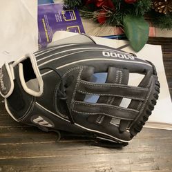 Wilson A1000 Softball Fast-pitch glove brand new with tags, size 12”, gray and white, compression molded dri-lex, infielders glove Plainfield, Illinoi
