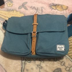 Herschel Messenger Bag