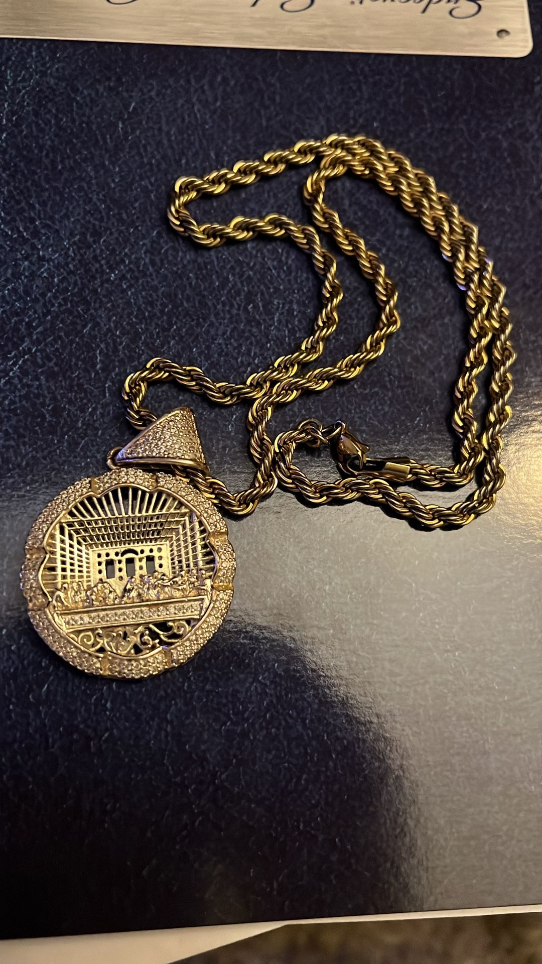 GOLD PLATED Chain w/ pendent