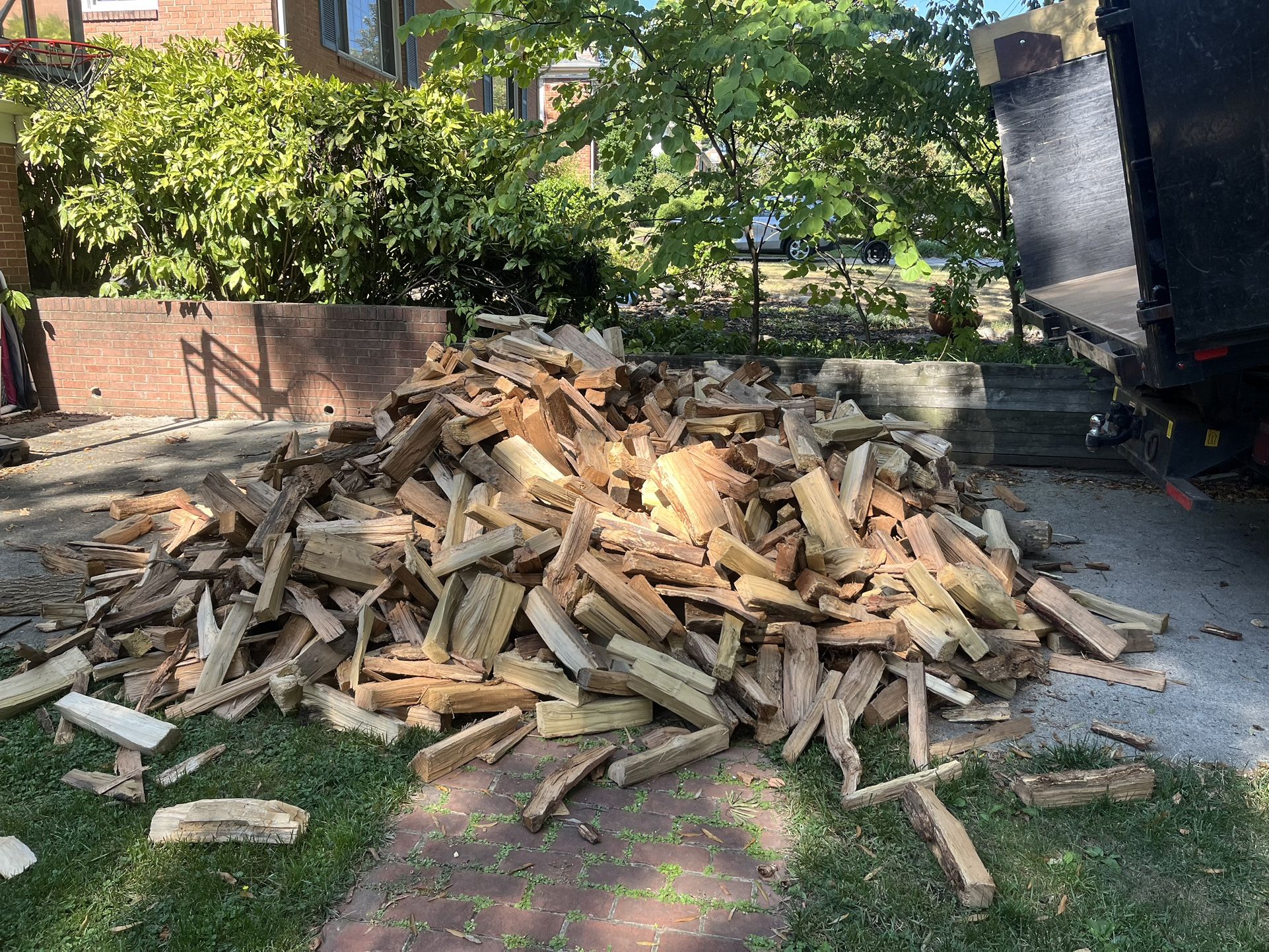 Seasoned And Kiln Dried Mixed Hardwood