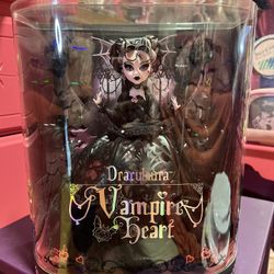 Monster High Vampier Heart Draculaura Amazon exclusive Nib