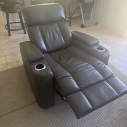 Luxury Home Theater Recliner – LED Cupholders, USB, Storage