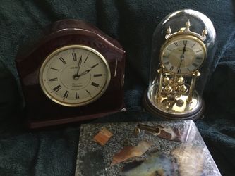 Clocks and marble pen base