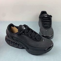 Nike Air Max DN Men’s Size 12