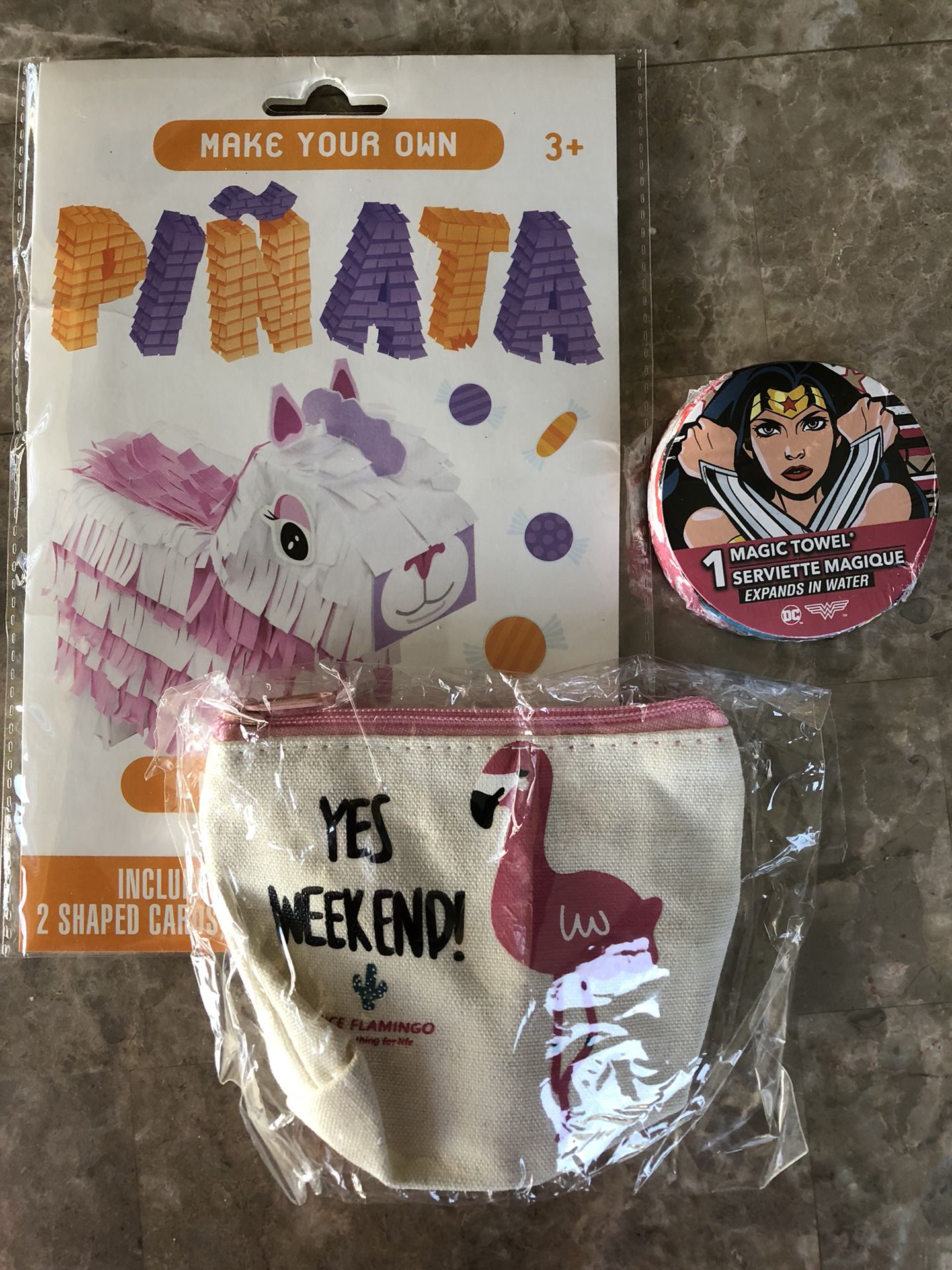 Girl’s set (DIY Piñata, coin purse, magic towel)