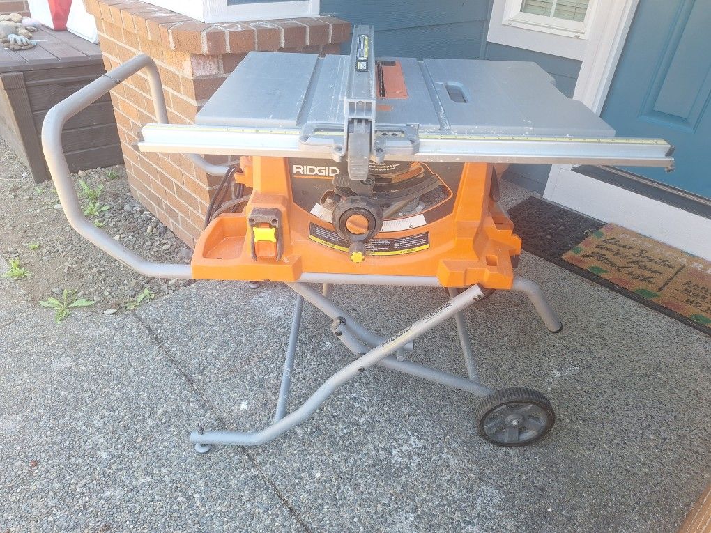 ridgid jobsite 10 in table saw