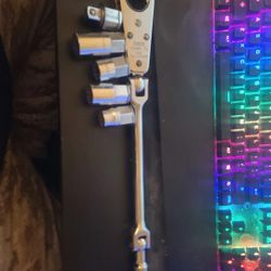 Snap On Tools 7/8" WA28FL Ratchet Flex Pass-Thru Alignment Tool With Sockets