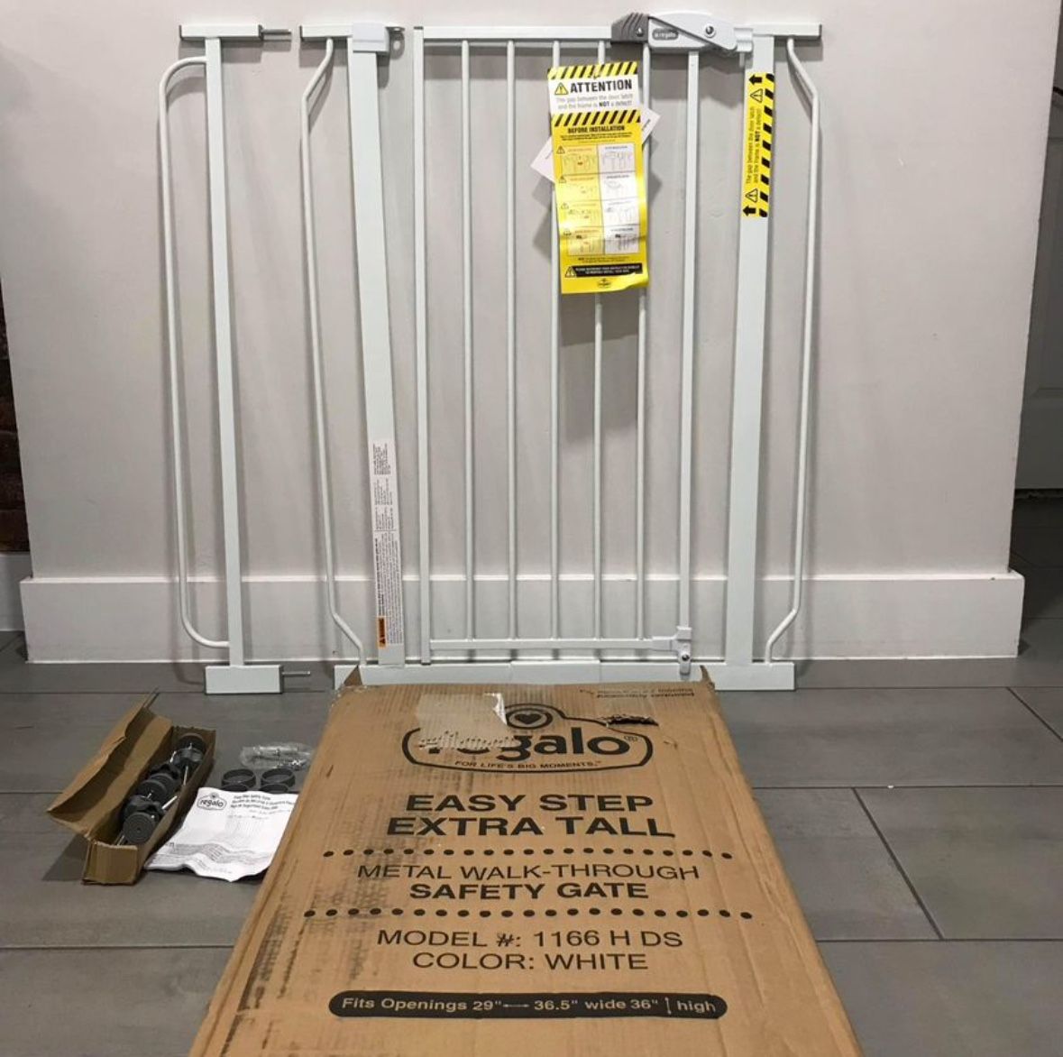 Extra Tall Pet Gate / Baby Gate - Fits Openings 29” - 36.5”