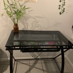 Cute Desk!