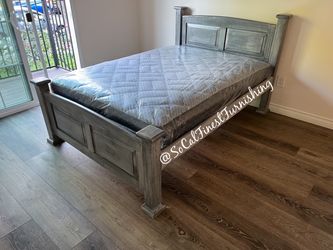 Full bed and mattress