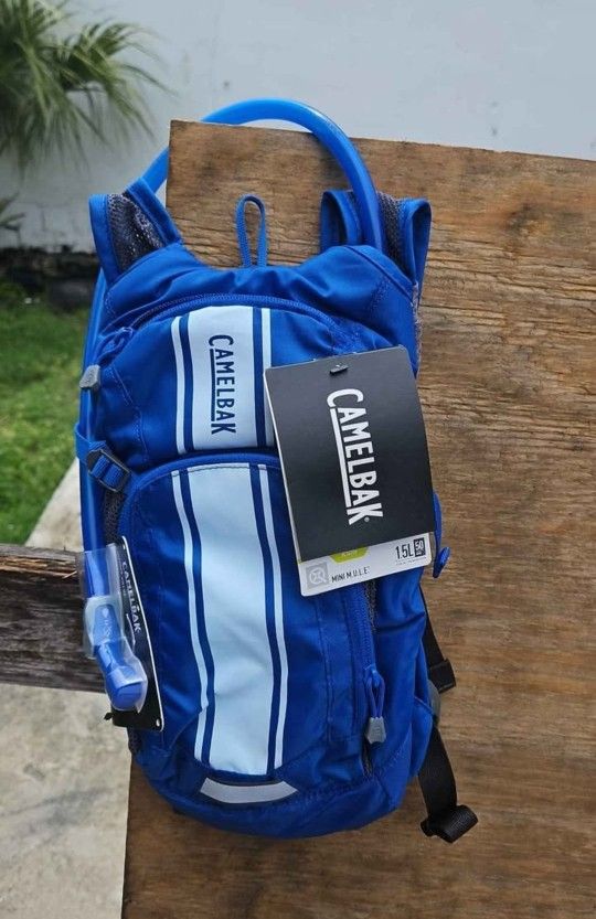 CAMELBAK Mini Mule Hydration Backpack White Blue