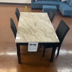 White Faux Marble Dining Table With 4 Black Velvet Fabric Chair 