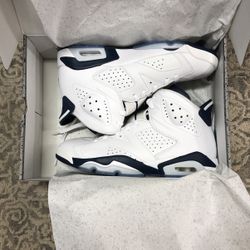 Air Jordan’s 6 Retro Whit/midnight Navy Size 10.5