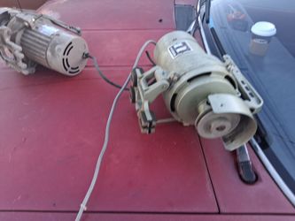 Motor de maquina industrial 2 piezas excelentes condiciones. City of Carson C.a