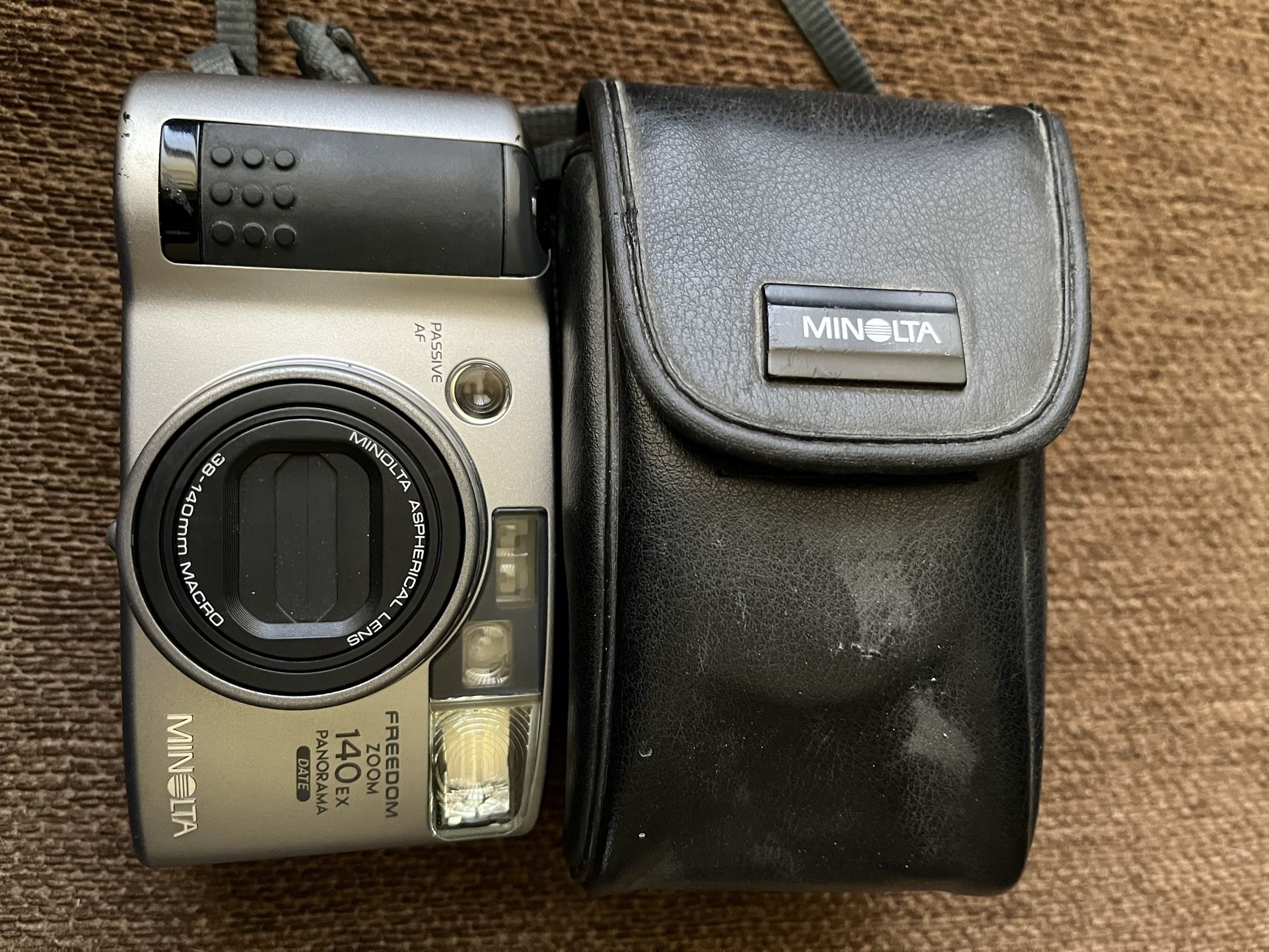 Minolta Freedom Camera 