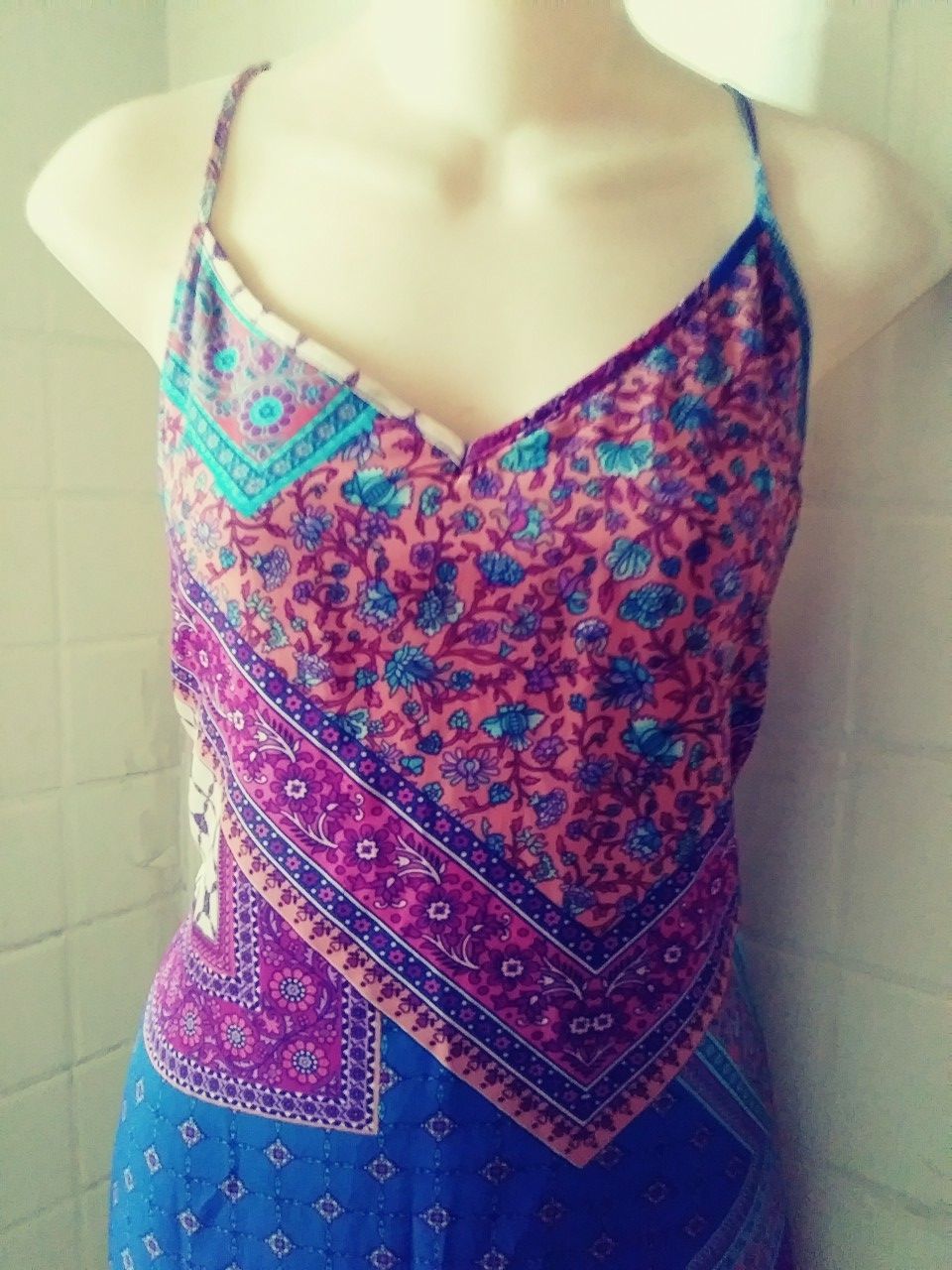 Gypsy dress. Drsidned as if a scarf really cool