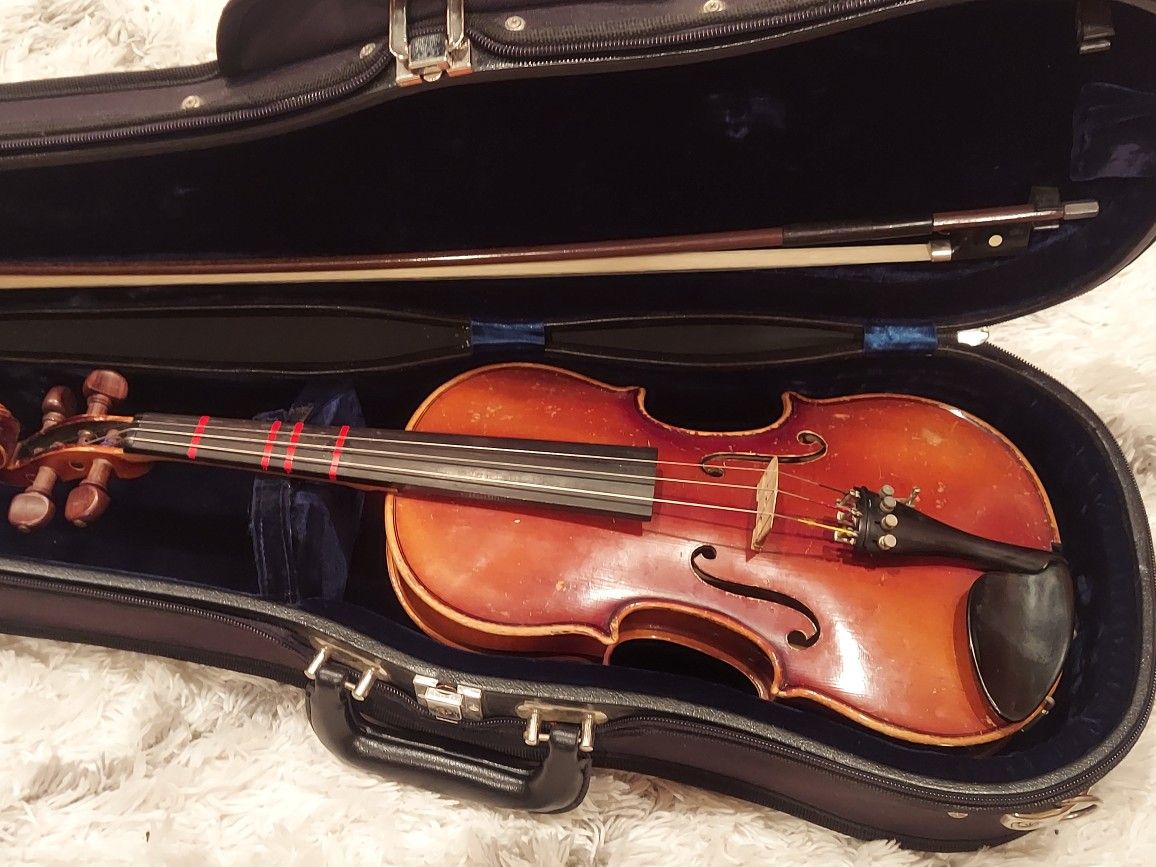 vintage violin