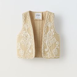 Zara NWT size 9-10 girls embroidered vest. 100% cotton