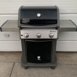 Weber Spirit E-310 BBQ Grill 3 Burners Propane LP For Sale