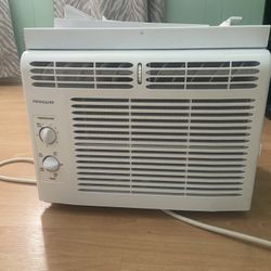 Frigidaire Window Air Conditioner 
