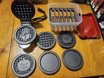 Dash Multi-Plate Mini Waffle Maker with Removable Plates and Storage Case