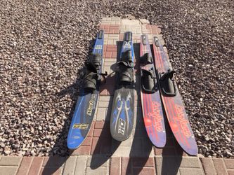 Water skis