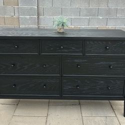 Living Spaces Austin 7 Drawer Dresser