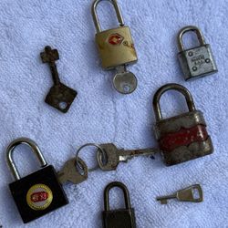 Random Vintage Small Locks And Keys