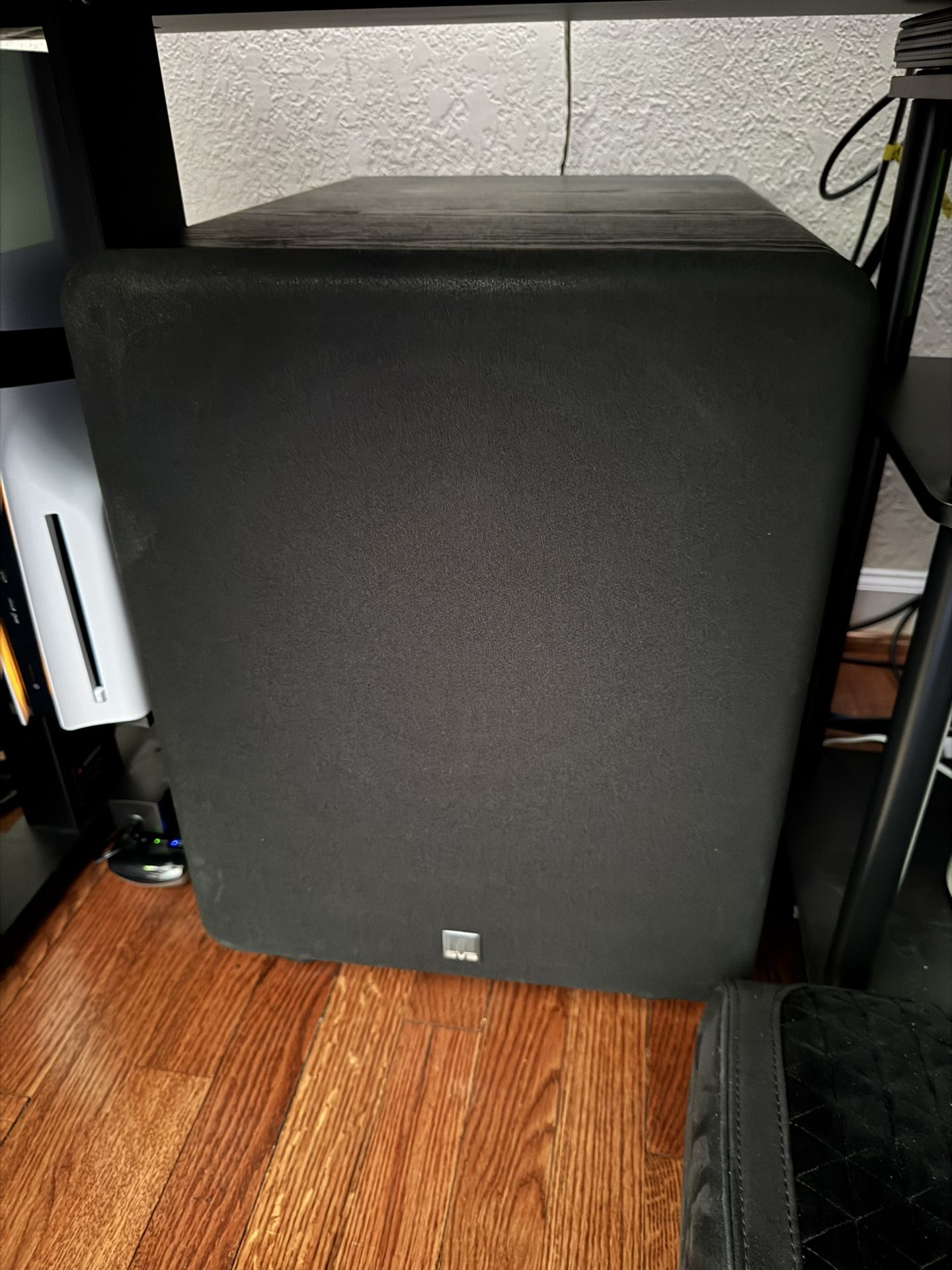 SVS PB-1000 Pro Subwoofer w/ SVS Isolation Feet