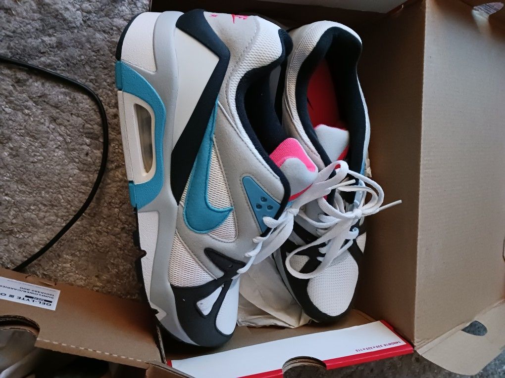 Brand new!! Nike Air Pegasus