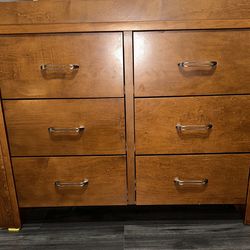 Dresser and nightstand set