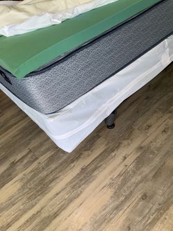 SERTA MATTRESS BOX W/ frame