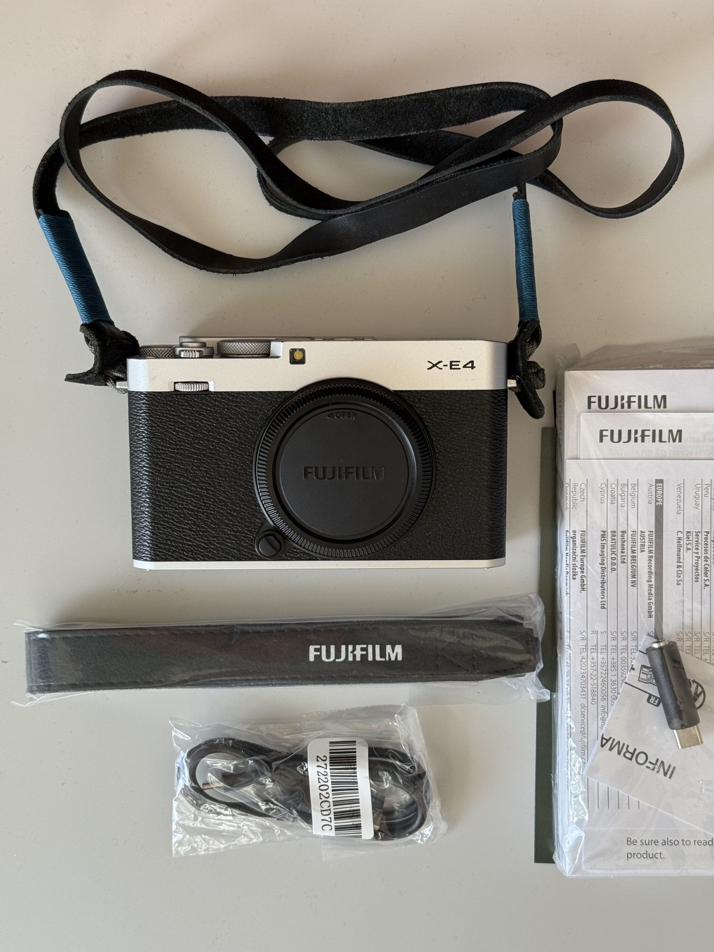 Fujifilm X-E4 (Body Only)