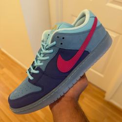 Nike SB Dunk Low ‘Run The Jewels’