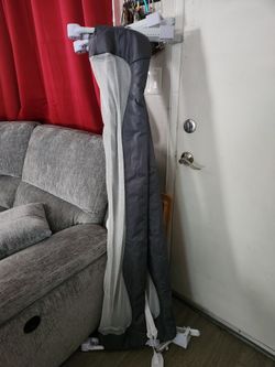 Toddler bed rails (like new)