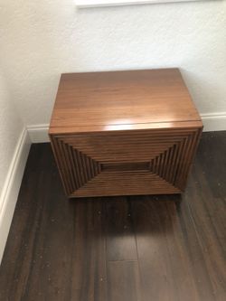 2 table bed stand drawers