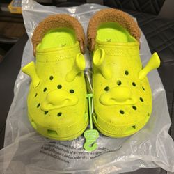 Shrek Crocs Size 9 Men’s 