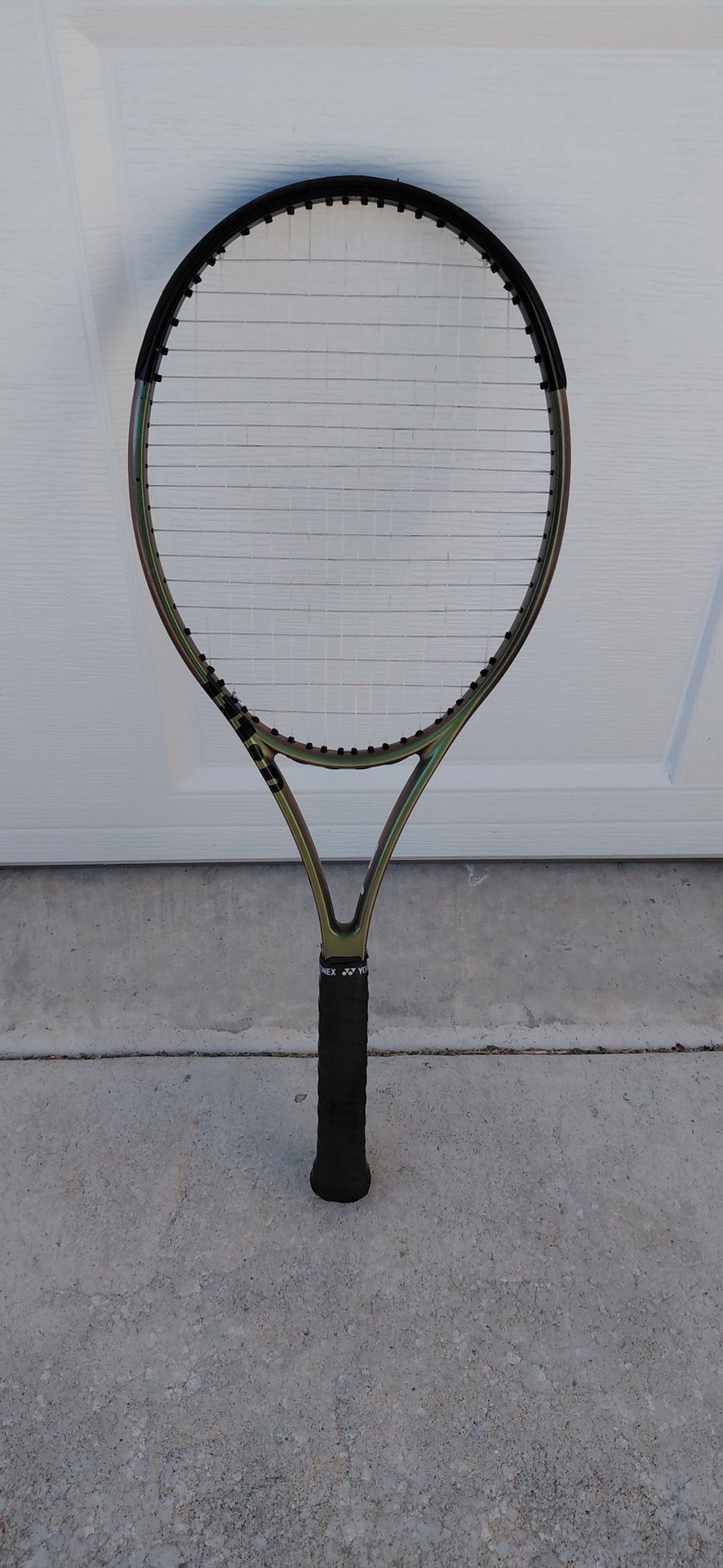 Wilson Blade 104 V8 Tennis Racquet 4 1/4
