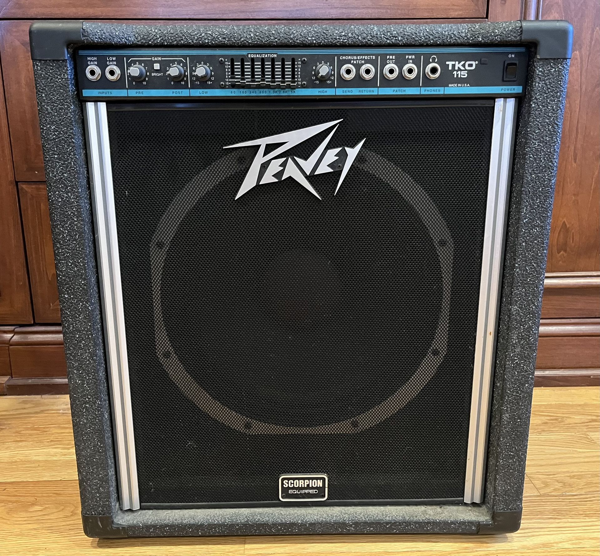Peavey TKO 115 Bass Amp with Scorpion Speaker, U.S. Made