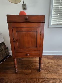 3-Drawer Bedside Chest – Cinnabar Finish